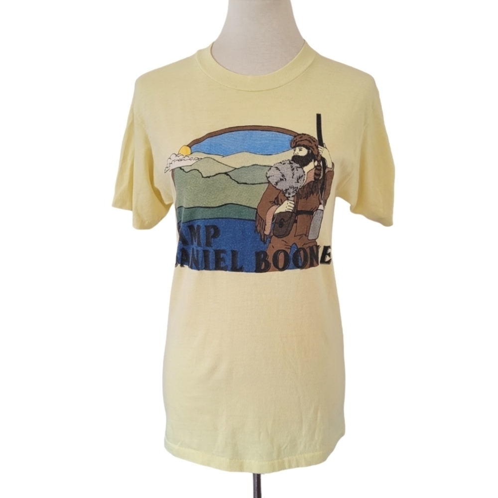 Vintage 80s Hanes Camp Daniel Boone Graphic T-Shirt Yellow Single Stitch Medium